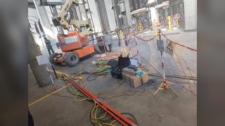 Pruebas in situ de un sistema de medición de parámetros de una línea de transmisión energizada